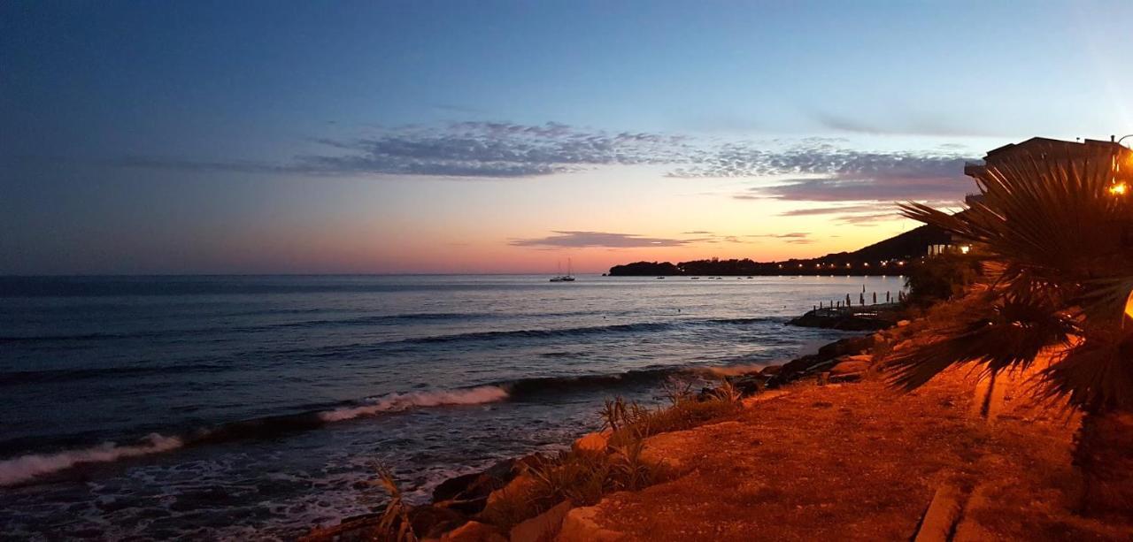 Villa Edwige B&B Castellabate Bagian luar foto
